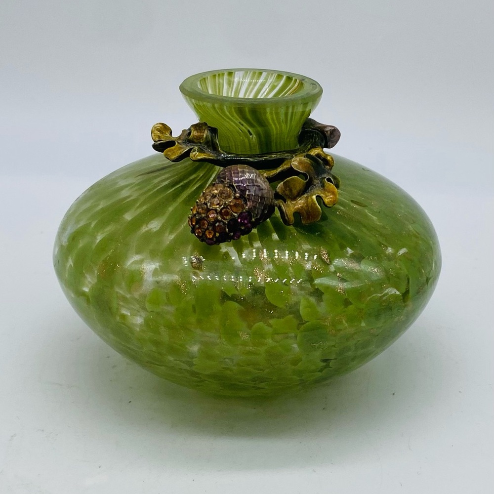 JAY STRONGWATER Swarovski Crystal Acorn Green Mottled Glass Vase